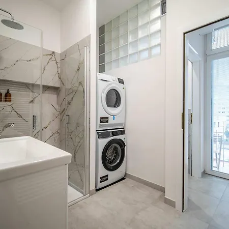 Old Town Design For 5 - Balcony & Ac Kassa